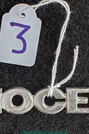 Innocenti achterklep embleem No.3